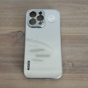 📱 iPhone 14 Pro Max Metal Luxury Case – Silver Polished Finish, NWT phone case